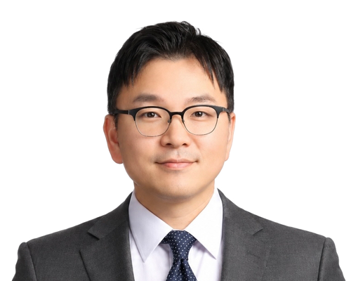 Ryan Moon, Vice President
